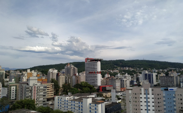 Tempo instável e quente na região