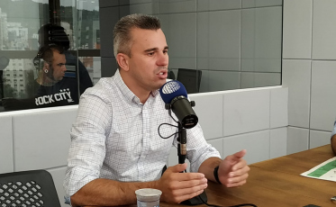 Douglas Borba reforça relação amistosa entre Moisés e Daniela Reinehr