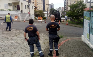 Atenção para o trânsito nas ruas Santo Antônio e Mario Andrade