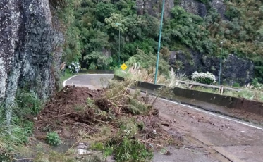 Ao invés da ordem de serviço para obras, Serra recebe mais um deslizamento 