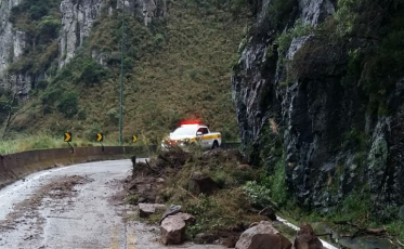 Rodovia da Serra do Rio do Rastro está com o trânsito liberado