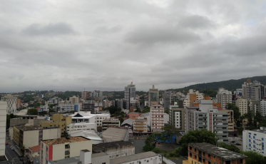 Terça-feira nublada em Criciúma e região
