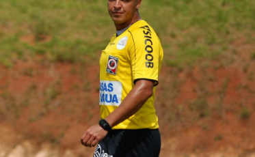 Árbitro de Tubarão apita a estreia do Criciúma