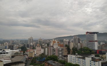 Quinta-feira de chuva e calor no sul catarinense 