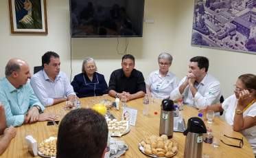 Secretário de Saúde visita hospitais da região Sul 