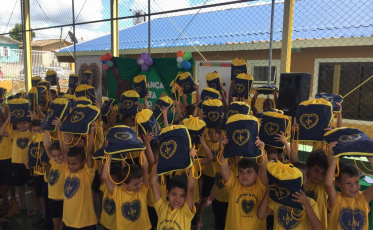 LBV entrega 168 kits escolares para alunos em vulnerabilidade social de Criciúma