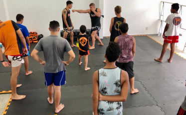 Muay Thai chega à Praça CEU