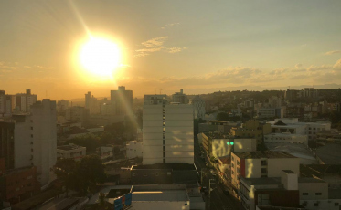 Vai dar praia no fim do carnaval: temperatura chega aos 33° na terça