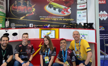 Alunos do SENAI de Criciúma disputarão competição internacional em Singapura