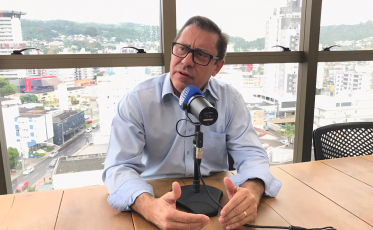 Em encontro com Moisés, Kaminski define coordenador de campanha