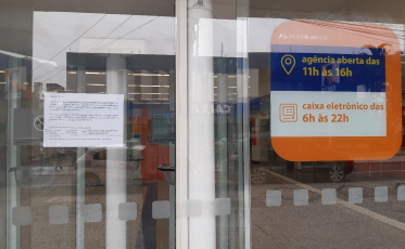 Caixas eletrônicos deveriam fechar, avalia presidente do Sindicato dos Bancários