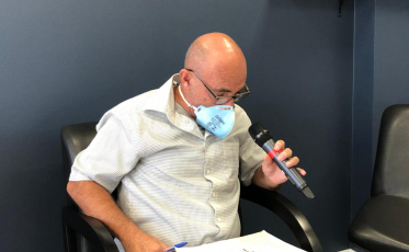 Ação da Rádio Som Maior e Cristalcopo doa álcool gel para comunidade carente