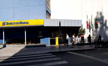 Com cheques falsos, jovem é detido ao tentar fraudar em R$ 100 mil Banco do Brasil em Criciúma