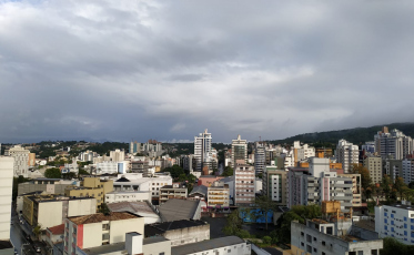 Quarta-feira fria e chuvosa no sul catarinense 