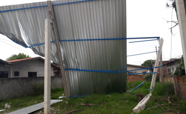 Pavilhão desaba em Sombrio 