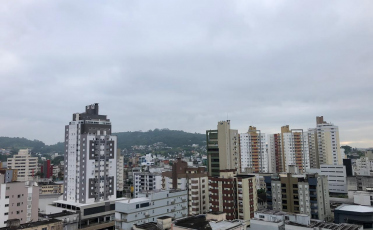 Sol, calor e nada de chuva nos próximos dias 