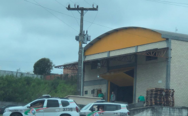 Assalto em Criciúma: Galpão em Içara é alvo de investigação