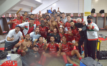 É clássico! Próspera comemora vitória contra o Tigre como se fosse título (VÍDEO)