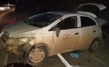 Veículo sai da pista e capota em rodovia na Serra Catarinense