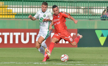 Próspera encara o Figueirense visando permanência e classificação