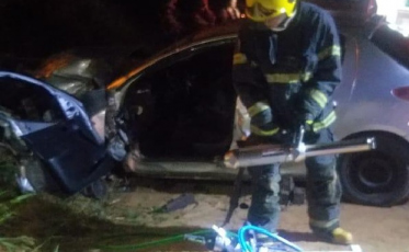Motorista preso às ferragens em acidente em Morro da Fumaça