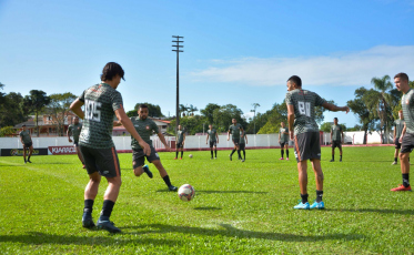 Próspera encara o Brusque com pelo menos seis desfalques entre os titulares