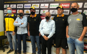 Paulo Baier promete Tigre agressivo e competitivo para a Série C (VÍDEO)