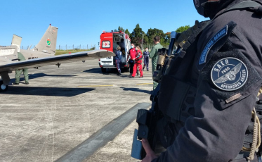 Recém nascido com quadro grave é levado de Araranguá a Joinville pelo Saer