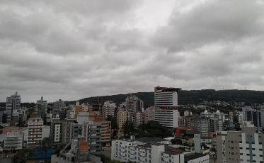 Terça-feira de tempo frio e nublado em Criciúma e região