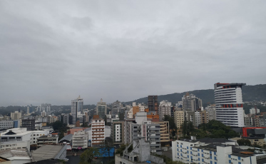 Semana de tempo nublado e chuvoso em Criciúma e região