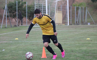 Empresário e clube estão otimistas pela renovação do atacante João Carlos