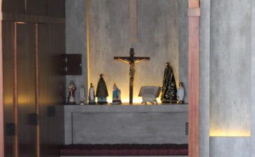 Capela no estádio Heriberto Hülse é inaugurada