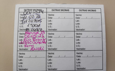 “É uma notícia inverídica”, afirma presidente da Fundação de Saúde de Tubarão sobre vacinas vencidas