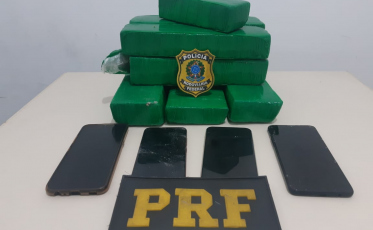 Homem é encaminhado à delegacia com cinco quilos de maconha