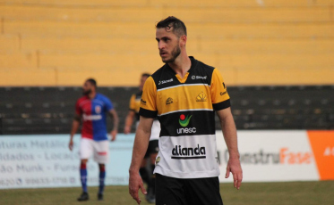 Tigre renova contrato com meia Fellipe Mateus