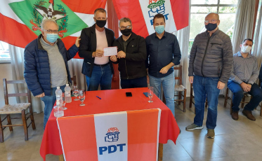 Dimas Kammer se filia ao PDT