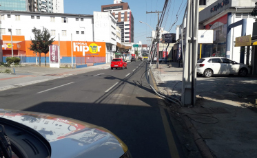 Outro acidente no mesmo poste na Marechal Deodoro 