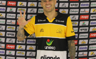 Silvinho à espera do BID para reestrear contra o Figueirense