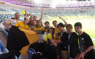 Tão perto e tão longe: torcedores cariocas do Tigre que vão assistir ao jogo do sofá