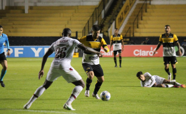 A um empate de reescrever a história