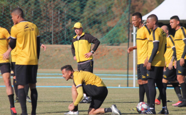 Baier não descarta poupar jogadores contra o Ituano