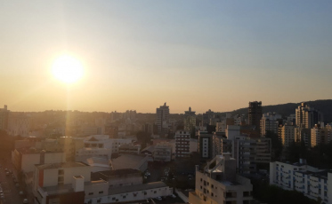 Na quinta, 39ºC. Na sexta, 30ºC na região