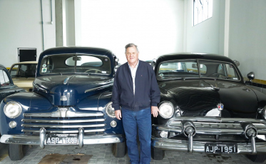 Além de carros antigos, garagens que guardam a história da indústria automotiva 
