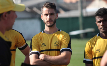 Três meias ou três zagueiros? Com dúvidas, Tigre enfrenta o Paraná