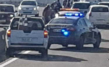 Acidente na Ponte de Laguna deixa trânsito lento 