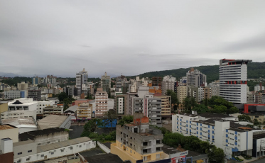 Semana de muita nebulosidade, garoas e temperaturas amenas 
