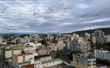 Frente fria fará com que as temperaturas caiam nesta quarta-feira
