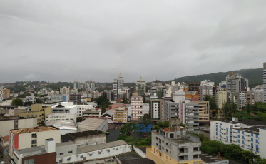 Fim de semana de muito calor com termômetros beirando os 35ºC 