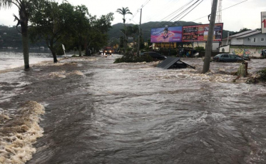 Morador da Lagoa da Conceição será indenizado por rompimento de estação de esgoto