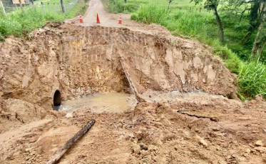Estrada Geral Linha Ferreira Pontes está interditada